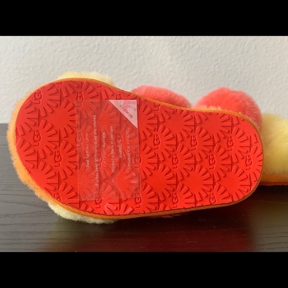 Nwob TODDLER SIZE 6 UGG FLUFF YEAH SLIDE SLIPPERS. # soft fur - Picture 5 of 6